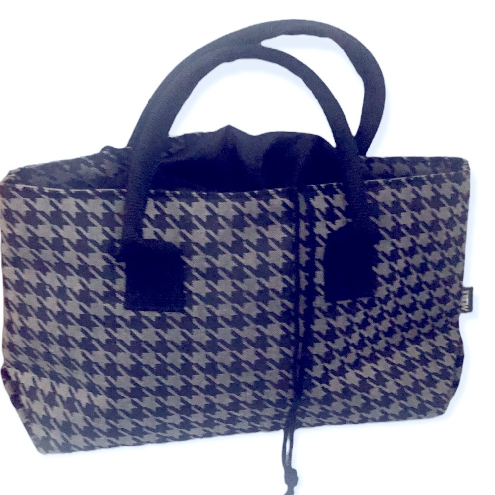 Designer lunch bag set with containers NWOT